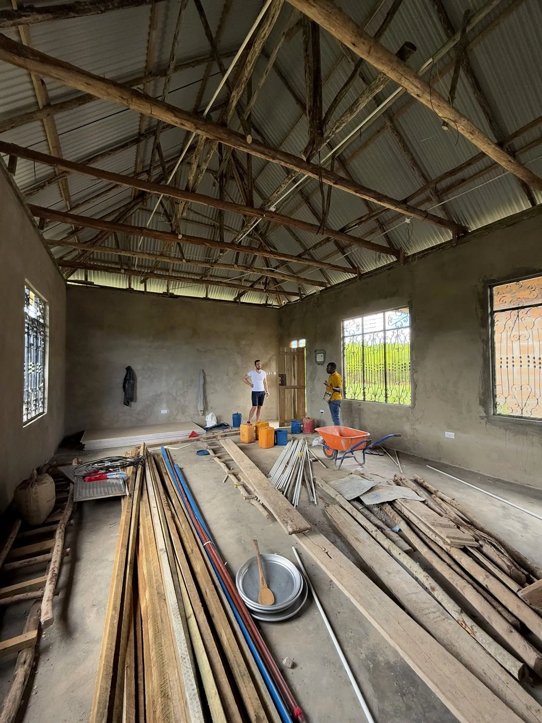 The shell, Construction