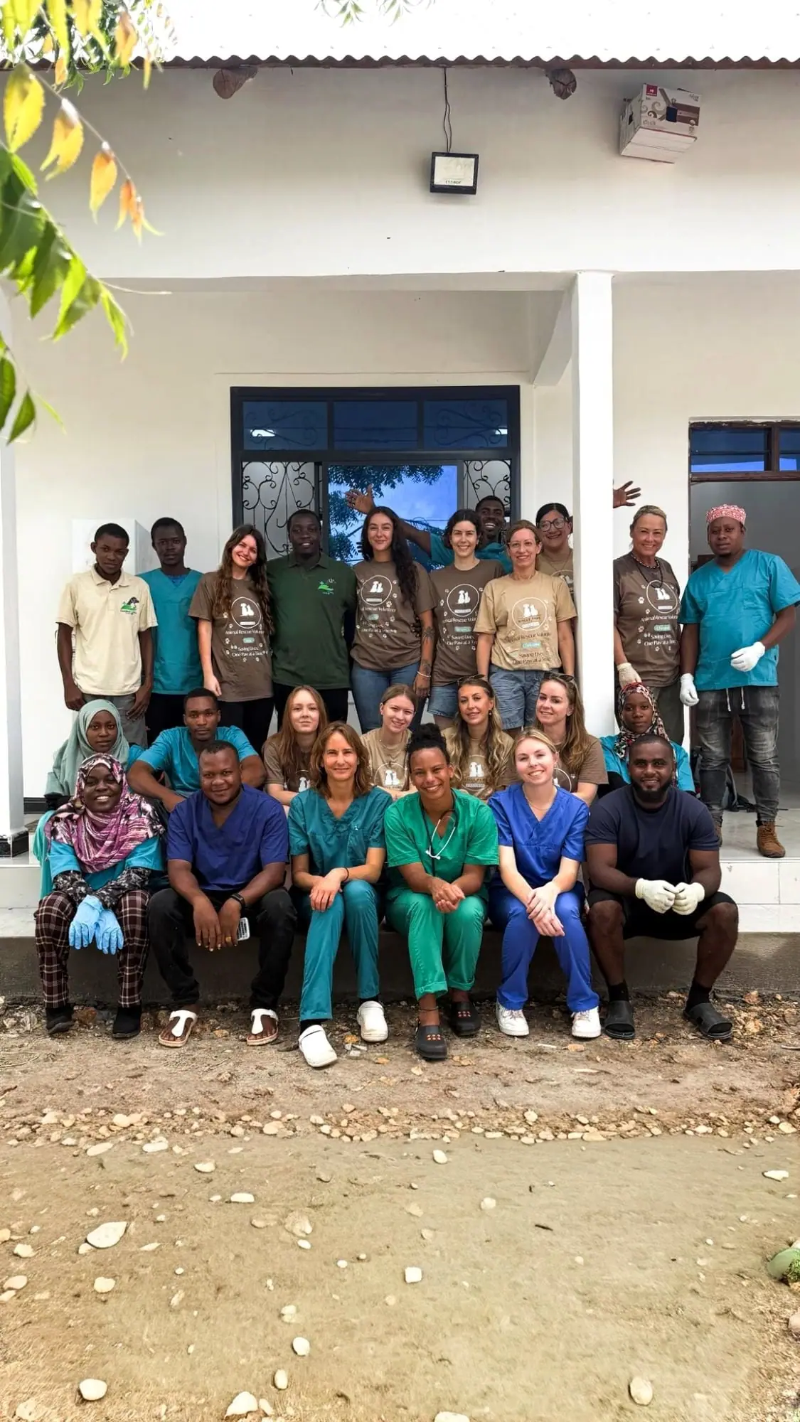 Volunteers and team at the neutering campaign
